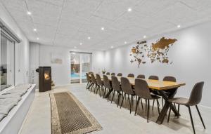 5 Bedroom Amazing Home In Herning