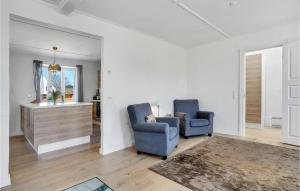 3 Bedroom Awesome Home In Samsø