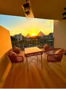 Best view pyramids inn hotel - Qaryat at Ta‘mīr as Siyāḩīyah