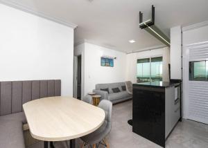 Eunice Costa 102 – Lindo Apartamento Com Vista Para o Mar em Canto Grande