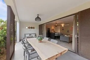 Jan Sofat LUX A12, resort, pool, ground floor - نيوبورت