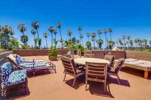 PACIFIC BEACH ESTATE water view