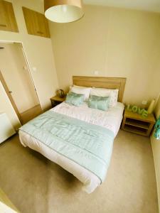 DELUXE MEADOWS NOOK LODGE - Cornwall Hideaway Lodge