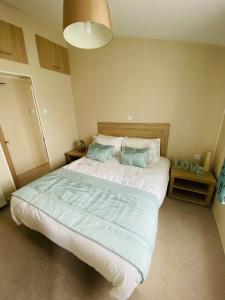 DELUXE MEADOWS NOOK LODGE - Cornwall Hideaway Lodge