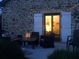 Maisons de vacances Le gite de Lou - Piscine privative et massages Bien-etre : photos des chambres