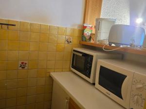 Charmant Appartement pour 4 Personnes aux Menuires, au Pied des Pistes et Proche Commodités - FR-1-574-62