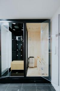AppartSpa59 - Suite Tentation - Balnéo - Secret Room en option supplémentaire