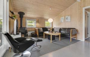 Gorgeous Home In Hejls With Wifi