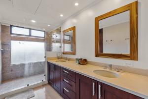 Spacious Condo with Incredible Club House