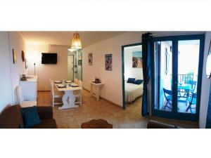 Appartement Saint Pierre la Mer 4 personnes, vue sur la mer, piscine, parking, tennis N366