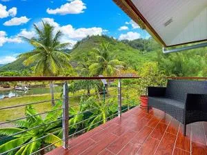 Free canoës King Bed - Fare Vaihere - Tuarea