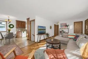 Minutes From MOA MSP Guests Dream Escape - Eagan