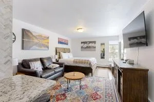 The Peak Pad - West Vail