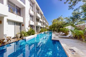 Seaside Serenity Retreat at Nhoa