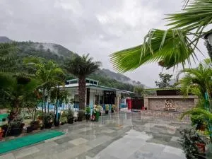 MR River Resort - Mohanchatti Rishikesh - Kāndi