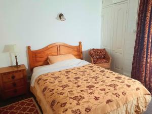 Cosy Bath-tub Ensuite