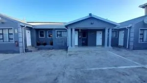 Ndiles61Longfellow - Quigney