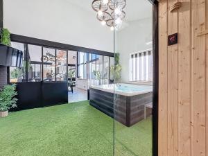 Appartements LOFT SPA SAUNA 10 personnes Centre ville : Appartement 4 Chambres