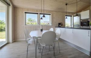 Three-Bedroom Holiday Home In Tarm