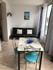 Appartement T 2 meublé sur canal