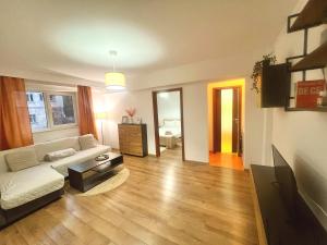 Piata Ovidiu 14 LowCost