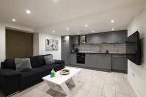 Stylish 1 Bed Apartment in Bicester Town Centre - Bucknell