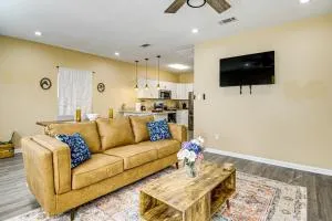 Pet-Friendly Home 2 Miles to Lake Conroe! - Honea
