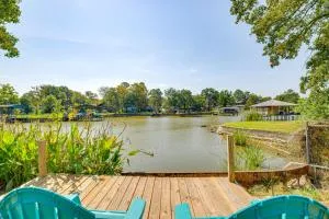 Cedar Creek Reservoir Retreat with Fire Pit and Deck! - Athens