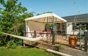 3 Bedroom Amazing Home In Glesborg