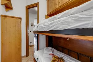 Wolf & Deer Apartment Ski-In Ski-Out 250m - Happy Rentals