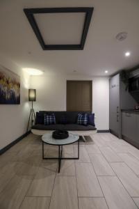 Modern 2 Bed Apartment in Bicester Town Centre