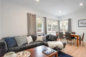 Bird & Fish - Napier Holiday Home - 纳皮尔