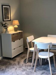 Bronte Country - 2 Bed Apartment near Cliffe Castle