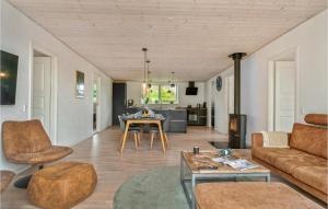 Awesome Home In Grenaa With Kitchen