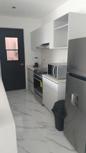 Hermoso departamento en Cancún con alberca