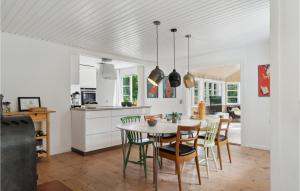 Stunning Home In Gilleleje With Wifi