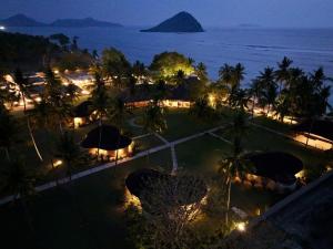 W&W Private two-bedroom villa with swimming pool