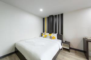 Riski Residence Bangbuathong