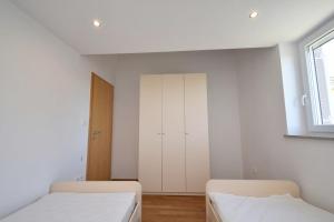 Apartments with parking space Klimno, Krk - 23615