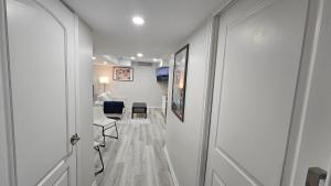 Garden Ave Home 1mins to HWY 403