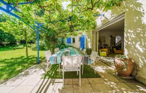 Maisons de vacances Cozy Home In Aix-En-Provence With Wifi : photos des chambres