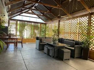 Family Home Away From Home - Warnbro