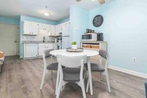 The Beachwalker ISLAND RETREAT