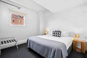 Gibson Mill waterfront loft apartment - 303