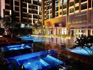 2 Bedroom Minimal Luxury Apartment