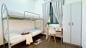 VISTA Bangi Fully Air Con Suite Plus Netflix with WIFI 600mbpS
