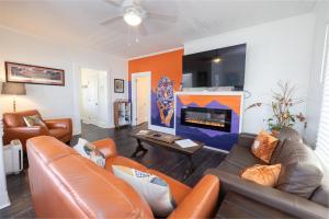 Cozy Downtown Seneca Bungalow - 4hvězdičkové hotely ve městě Seneca