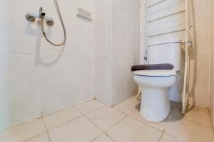 Best Choice and Homey Studio Serpong Garden Apartment By Travelio