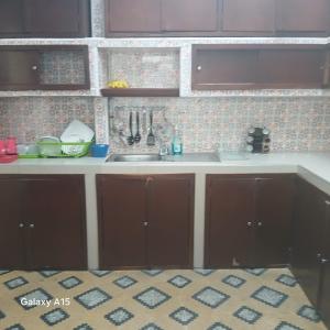 Casa grande cerca al centro