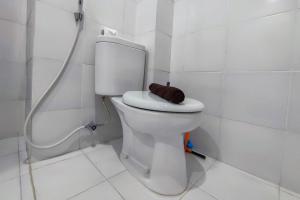 Comfort and Well Design Studio at Paltrow City Apartment By Travelio